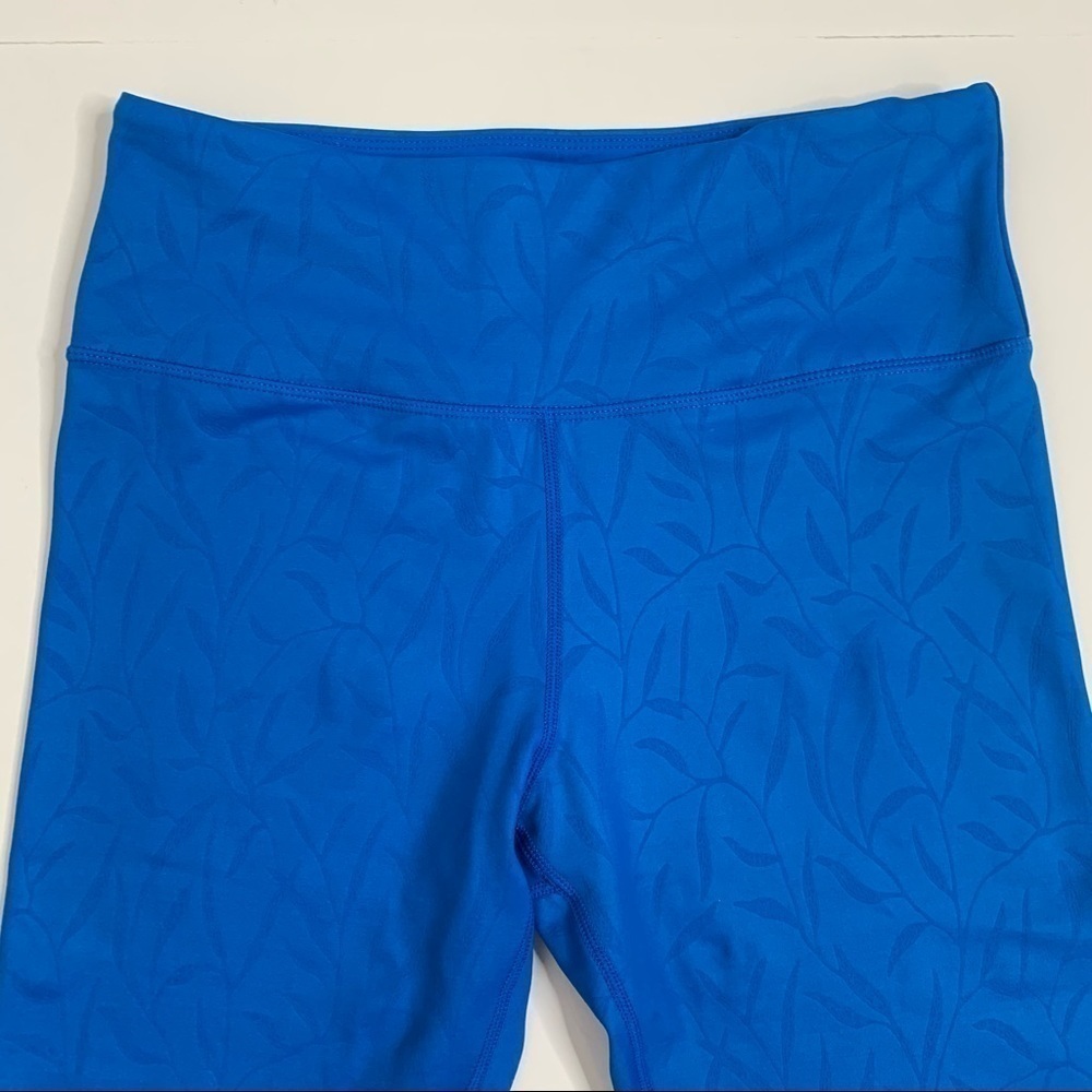 Zyia Royal Blue Willow Light N Tight Hi-Rise Crop Legging - Picture 8 of 14